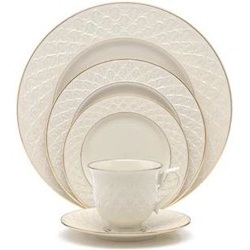 Show products in the Jacquard Gold pattern