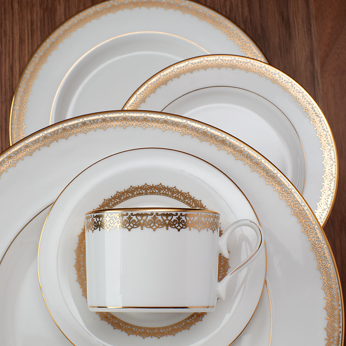 Show products in the Lace Couture, Gold pattern