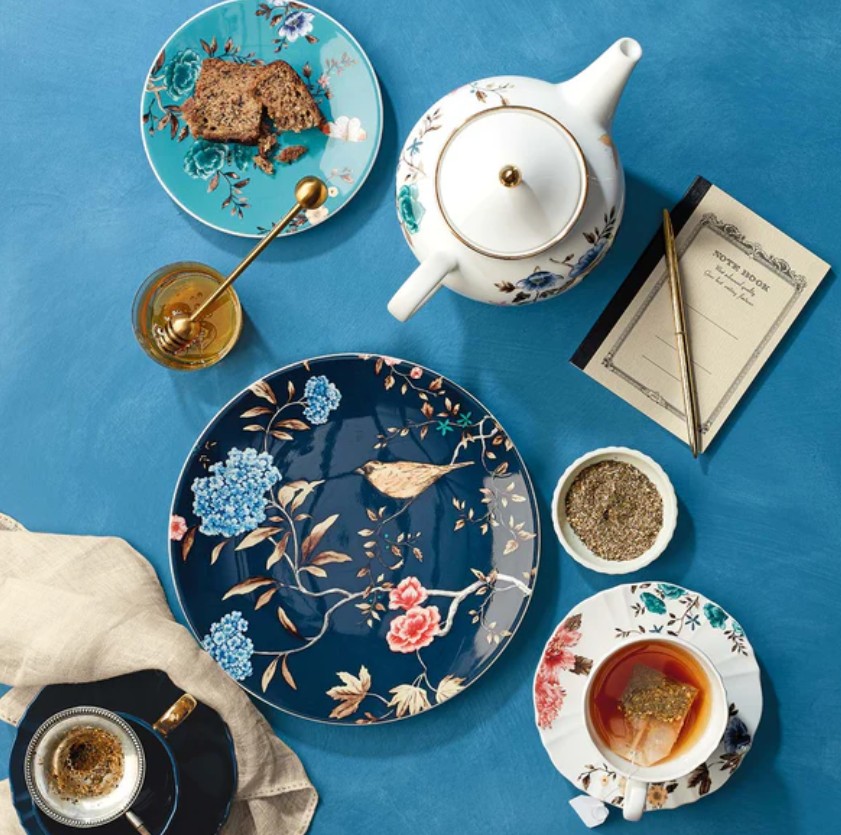 Show products in the Sprig & Vine pattern