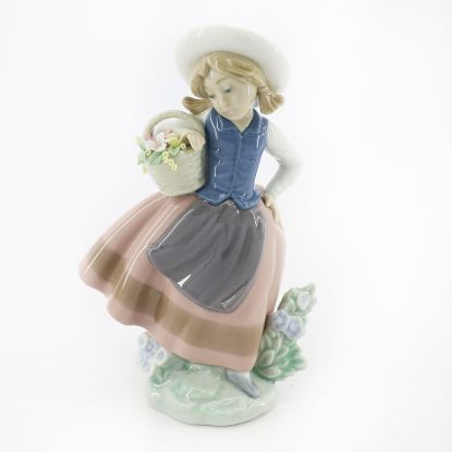 Picture of 'Sweet Scent' Figurine