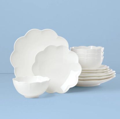 Picture of New 12-Piece Dinnerware Set, Scallop
