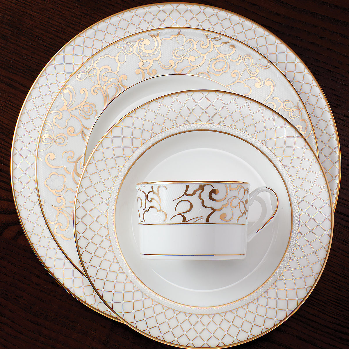 Show products in the Venetian Lace, Gold pattern