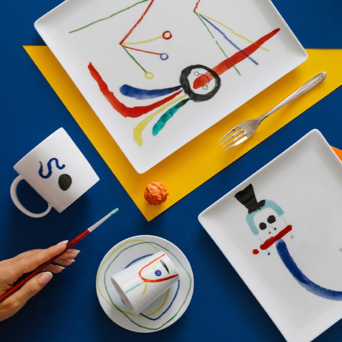 Show products in the À Toute Épreuve by Joan Miro pattern