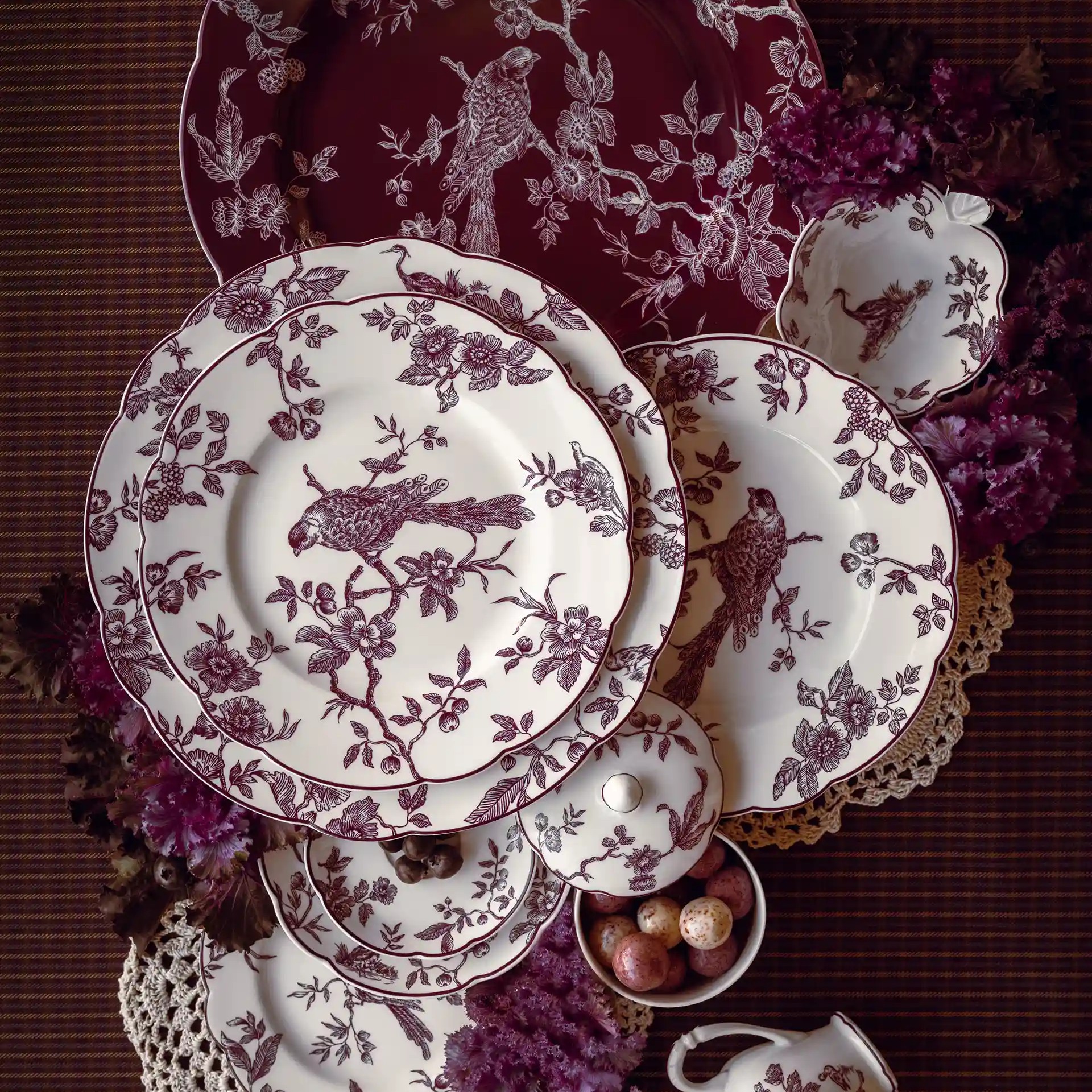 Show products in category Albertine, Plum