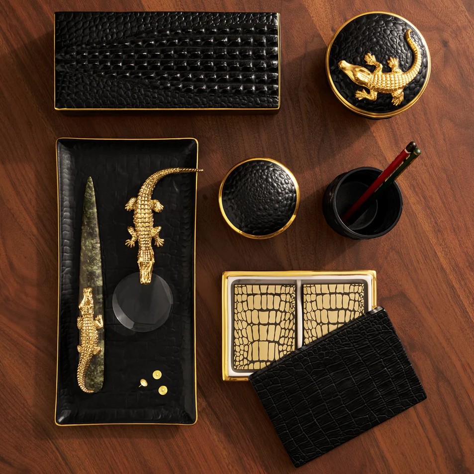 Show products in the Crocodile pattern